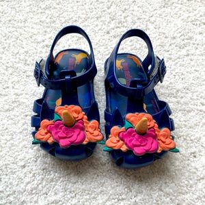 Mini Melissa sandal size 5
